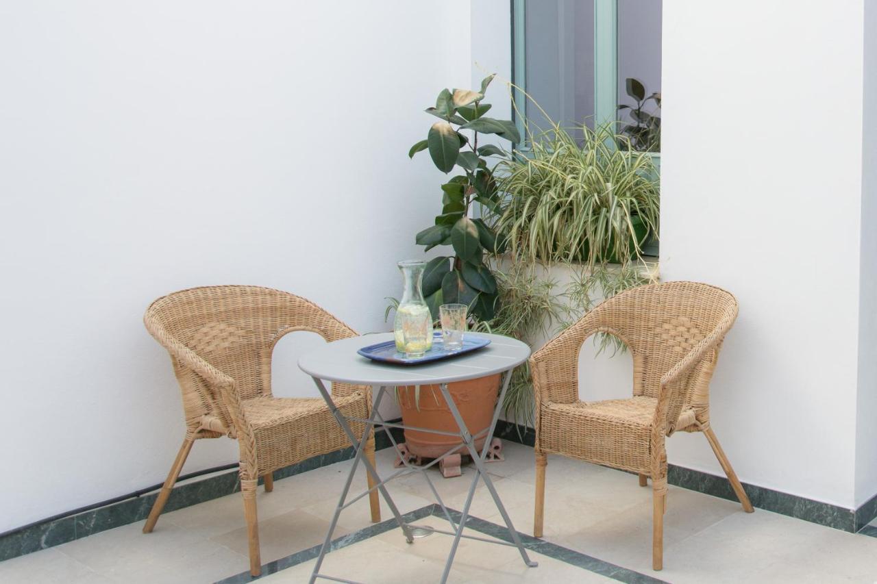 Casa Senorial Con Piscina. Casa Donna Isabel Guest House Penaflor Exterior photo
