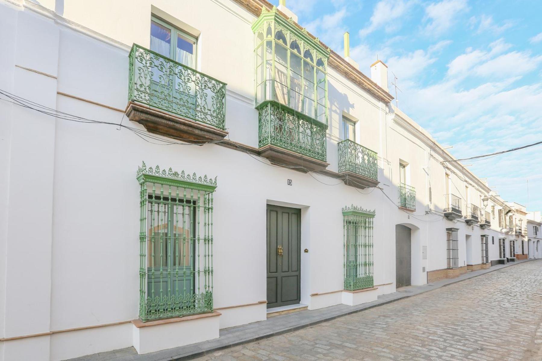 Casa Senorial Con Piscina. Casa Donna Isabel Guest House Penaflor Exterior photo